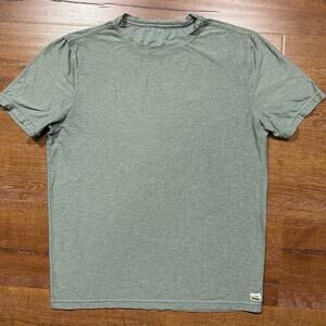 Vuori Strato Tech T Shirt Mens S Green Short Sleeve Athletic Performance Gym Run